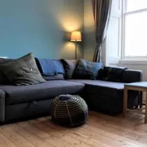 Bright Modern Arthurs Seat 2 Bedroom Edinburgh