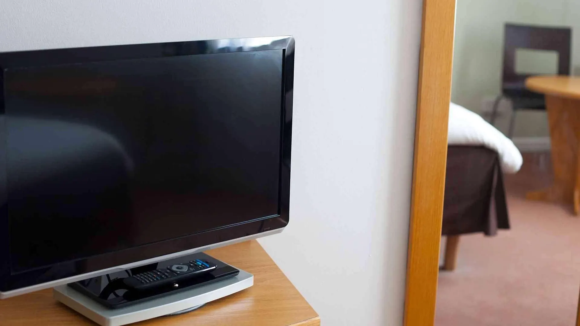 Ibis Cardiff Gate - International Business Park Hotel