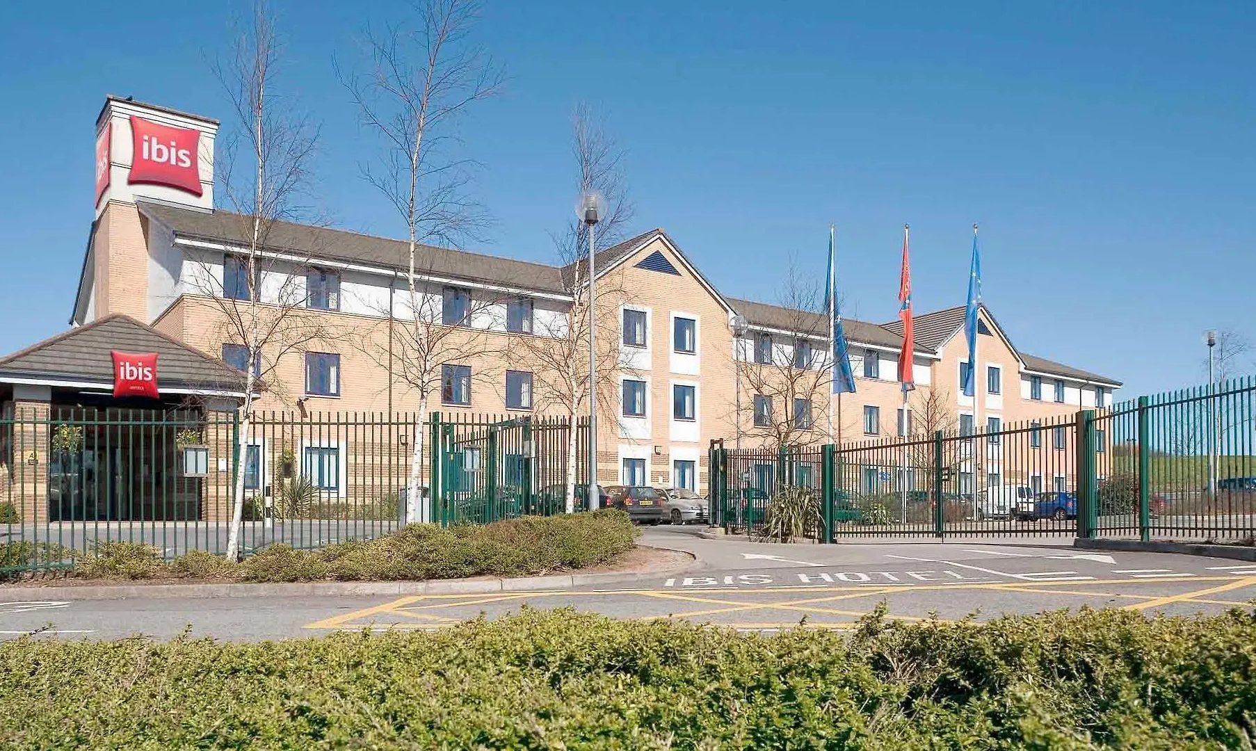Ibis Cardiff Gate - International Business Park Hotel 3*,