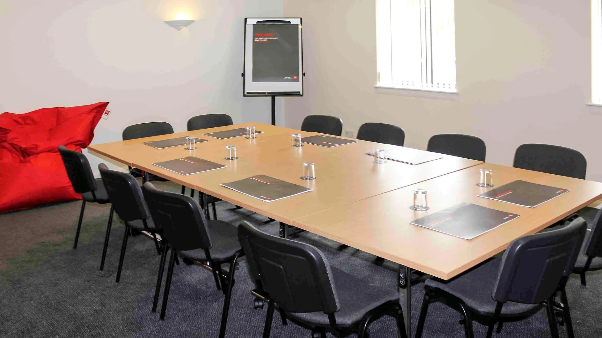 Ibis Cardiff Gate - International Business Park Hotel 3*,  United Kingdom
