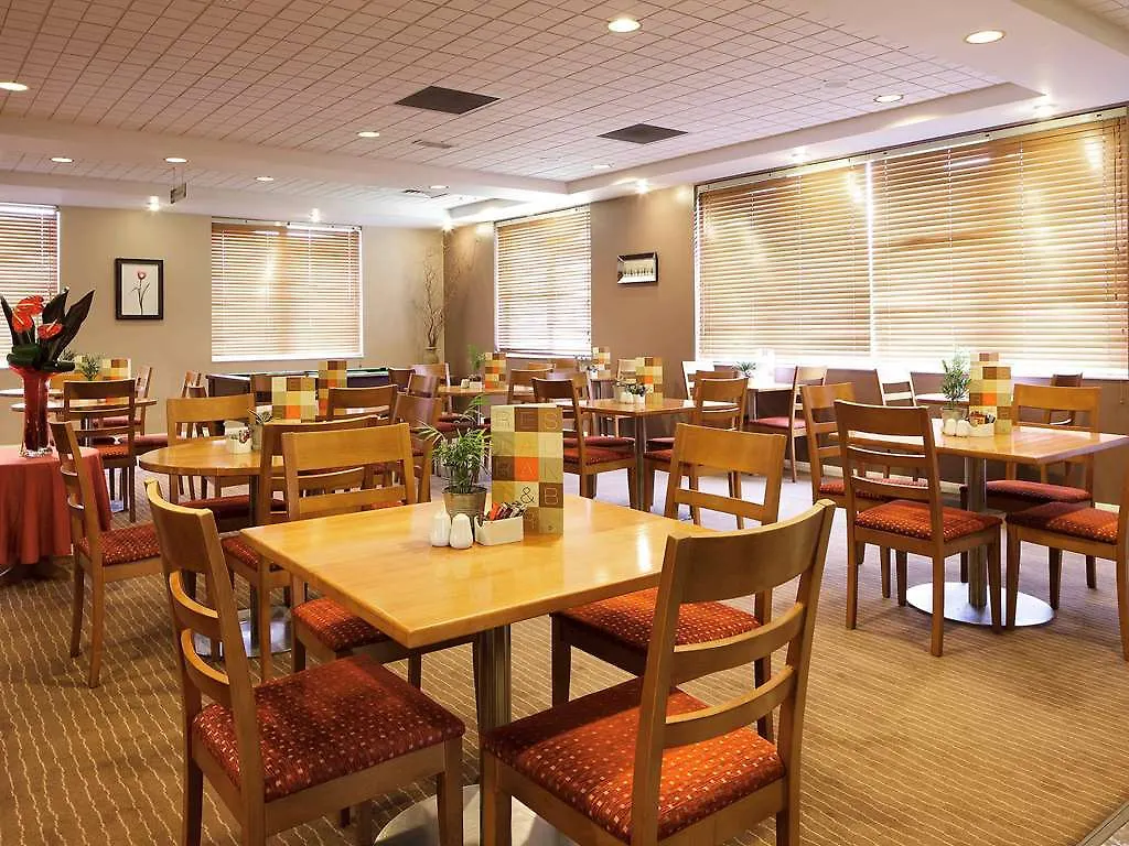 Ibis Cardiff Gate - International Business Park Hotel