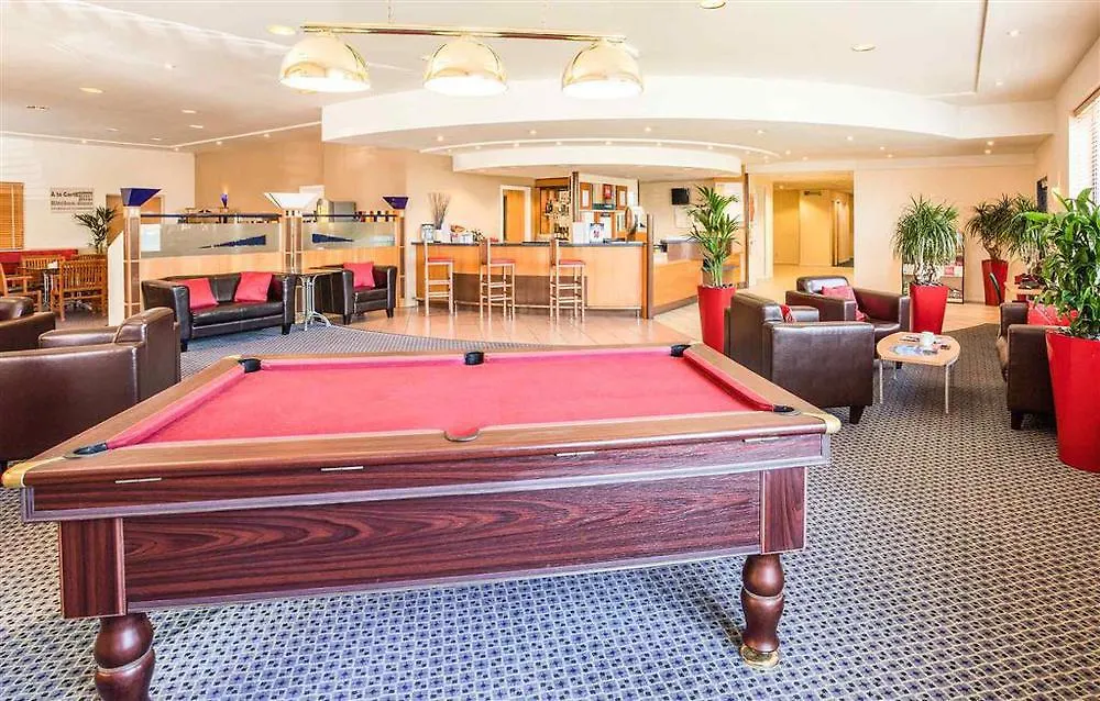 Ibis Cardiff Gate - International Business Park Hotel 3*,