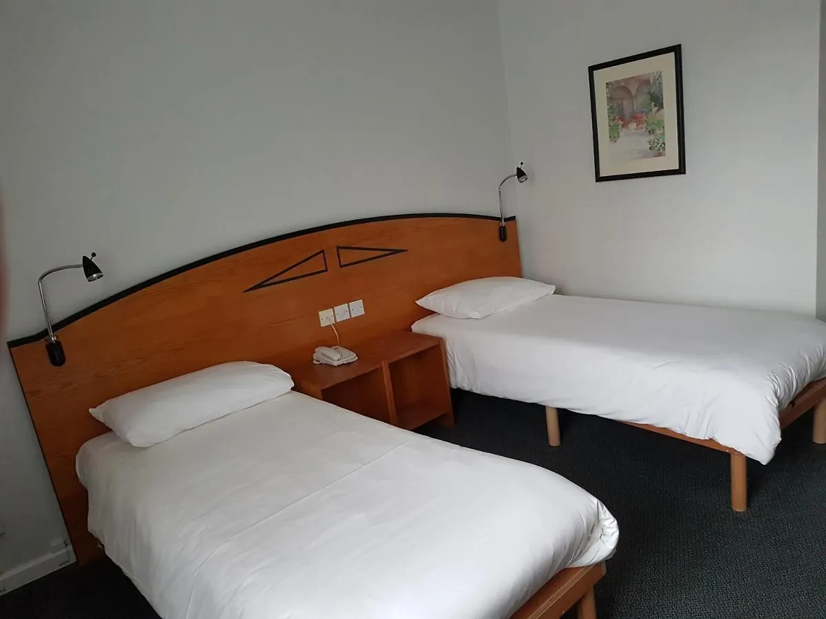 Ibis Cardiff Gate - International Business Park Hotel United Kingdom